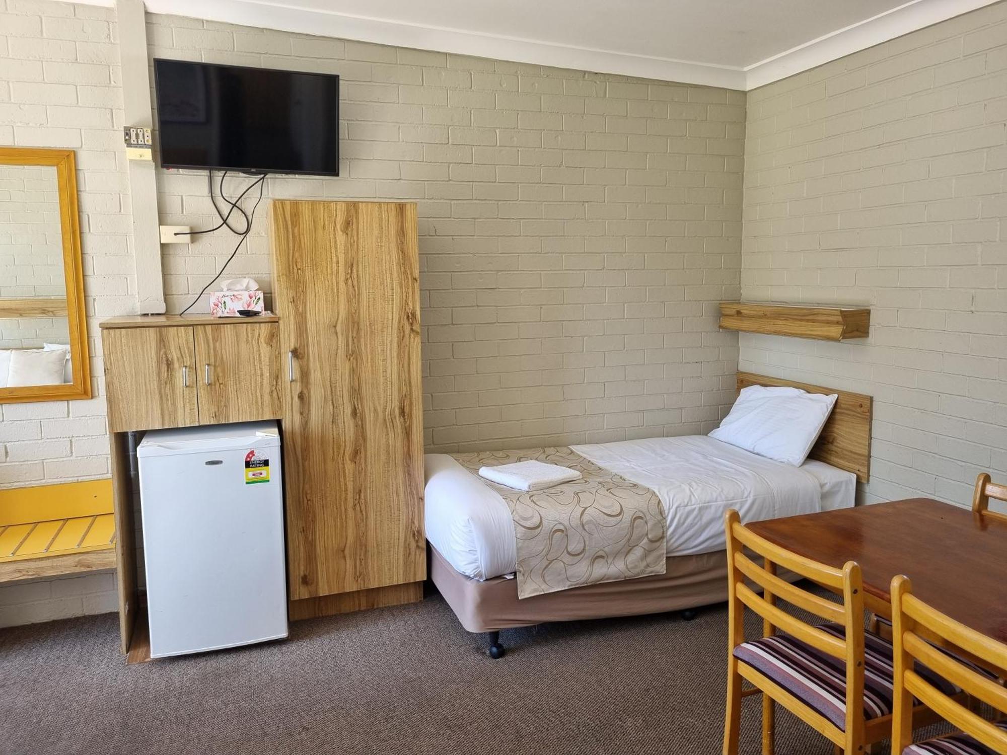 كيمبسي Moon River Motor Inn المظهر الخارجي الصورة