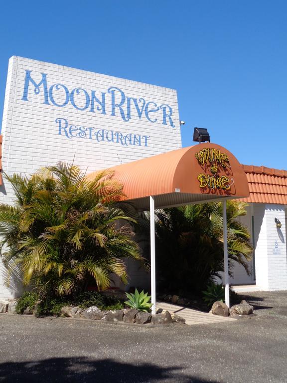 كيمبسي Moon River Motor Inn المظهر الخارجي الصورة